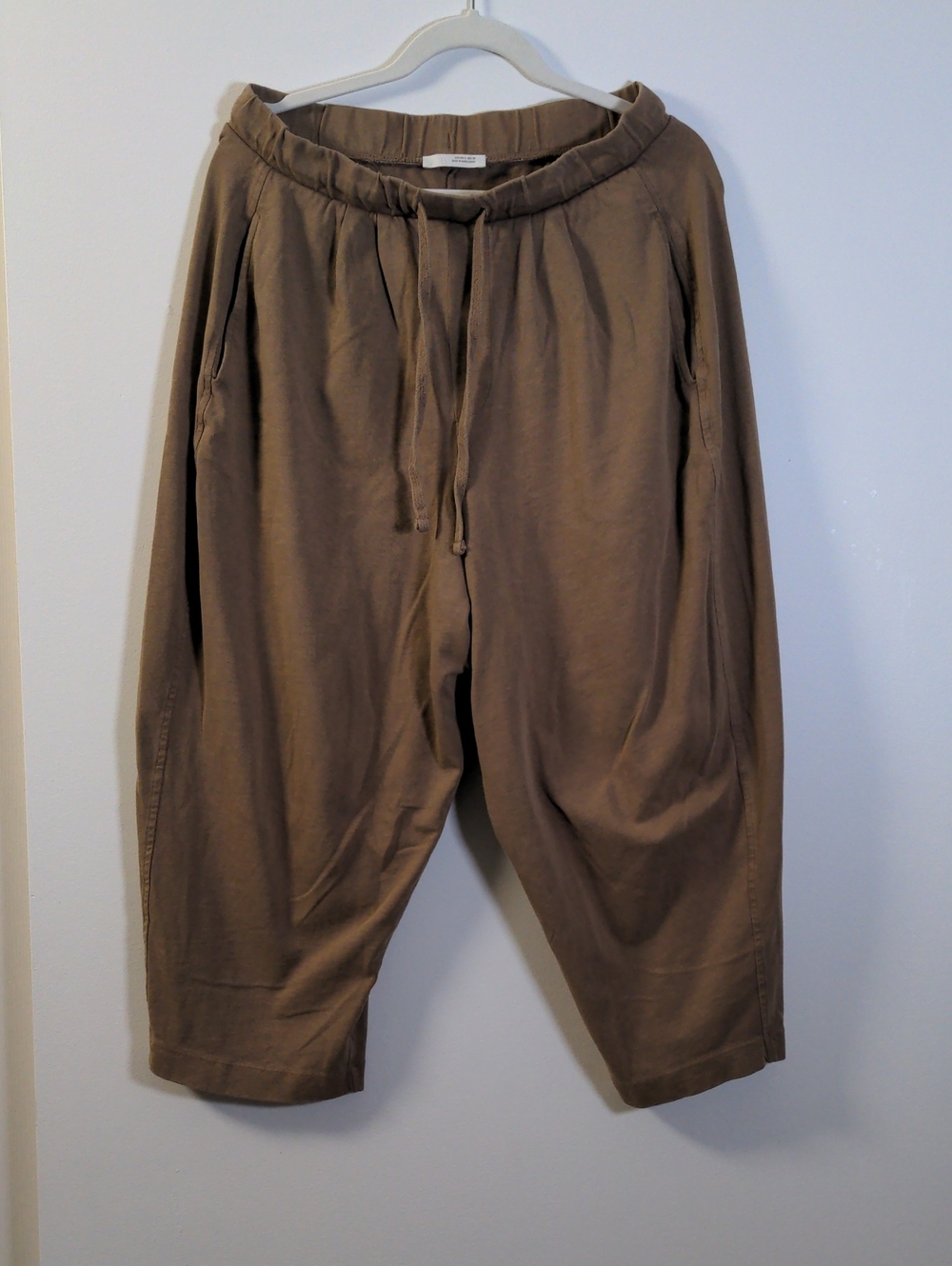 Zara Women’s Drawstring Relaxed Joggers in Brown